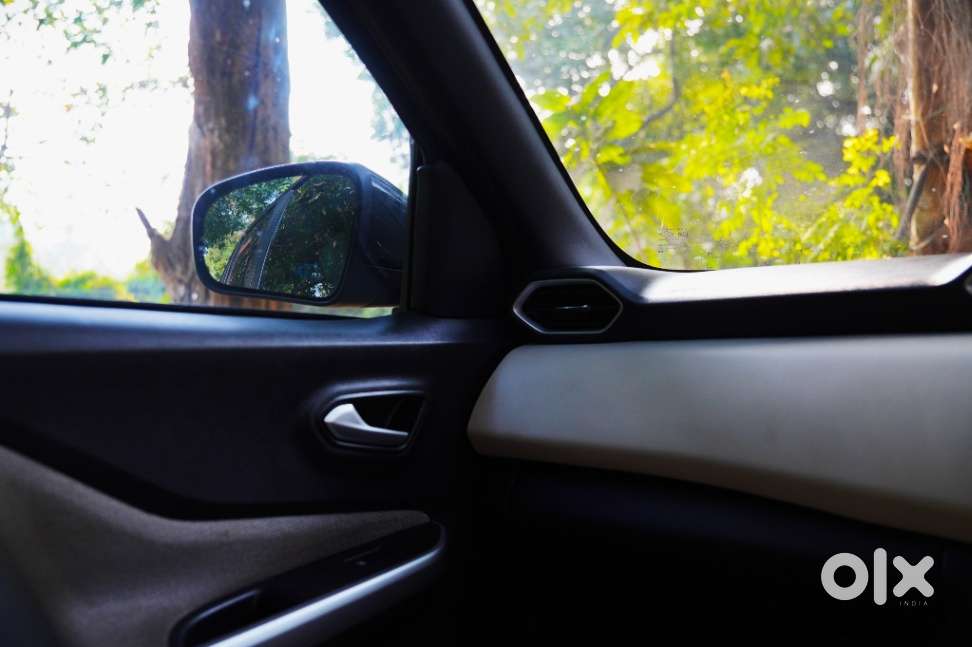 Nissan Magnite 1.0 Xv Turbo Dual Tone, 2022, Petrol