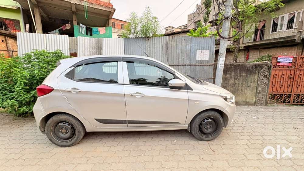 Tata Tiago Petrol 2018 Car