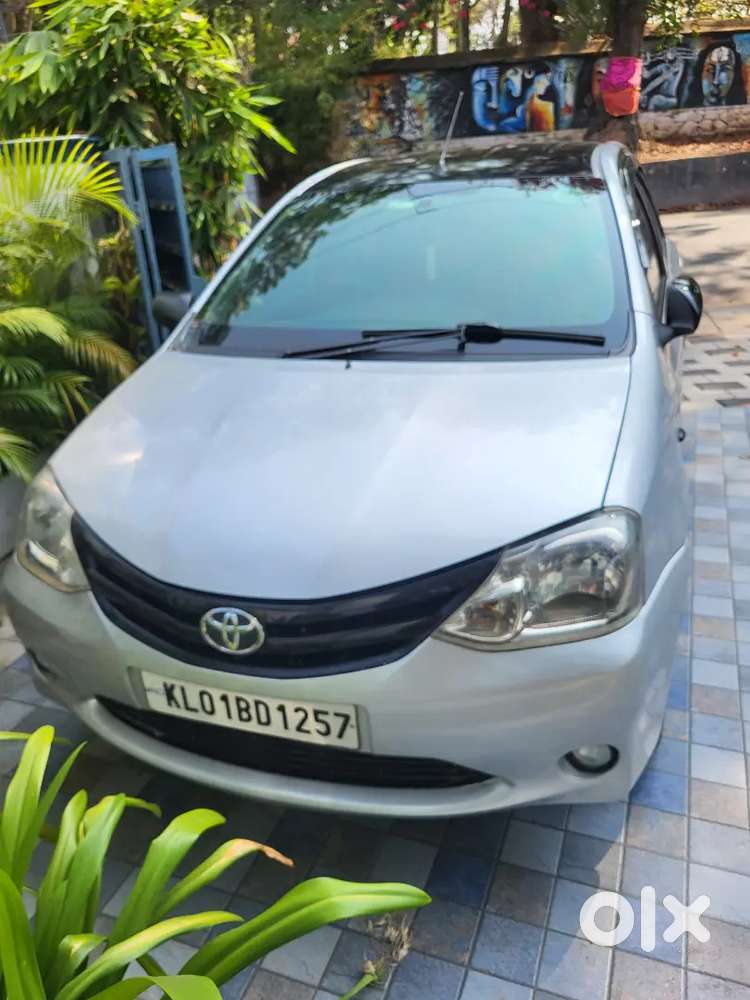 Toyota Etios Liva 2011 Petrol 140000 Km Driven