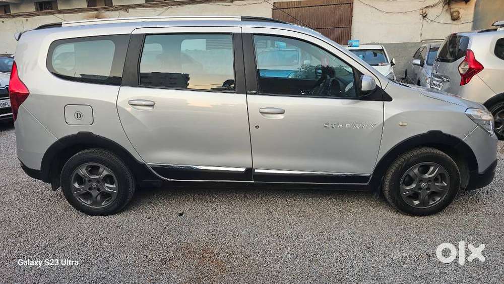Renault Lodgy Stepway Edition 8 Seater, 2017, Diesel