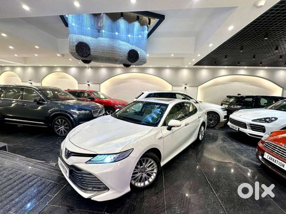 Toyota Camry 2.5 Hybrid, 2021, Petrol