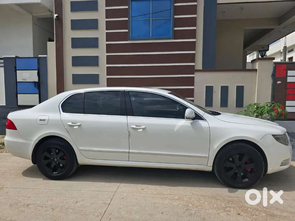 Skoda Superb 2011 Diesel Well Maintained