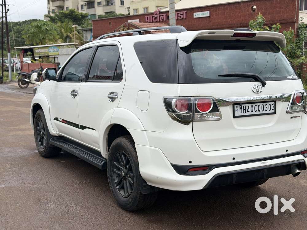 Toyota Fortuner Sportivo 4x4 Mt, 2015, Diesel