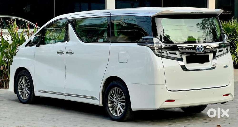 Toyota Vellfire 2.5 Hybrid, 2021, Petrol