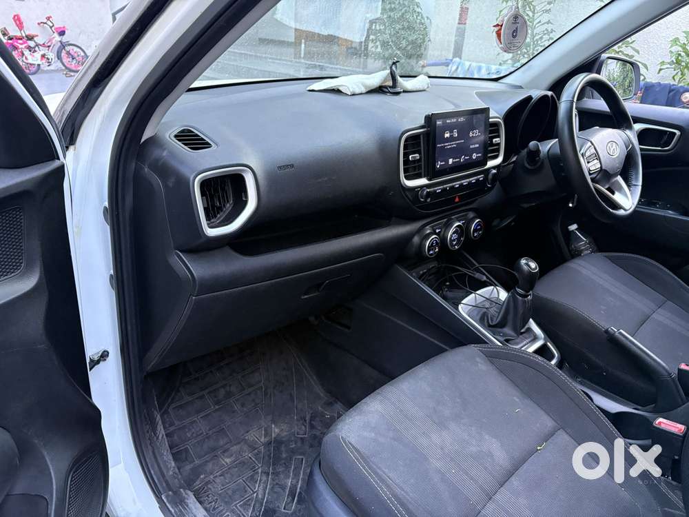Hyundai Venue 1.2 S Plus, 2022, Petrol