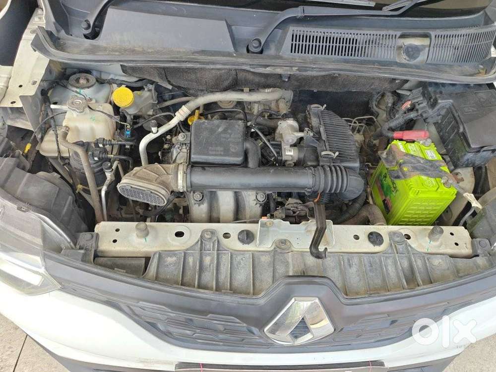 Renault Triber, 2022, Petrol