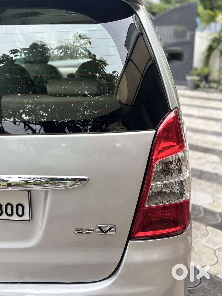 Toyota Innova 2.5 V 7 Str, 2011, Diesel