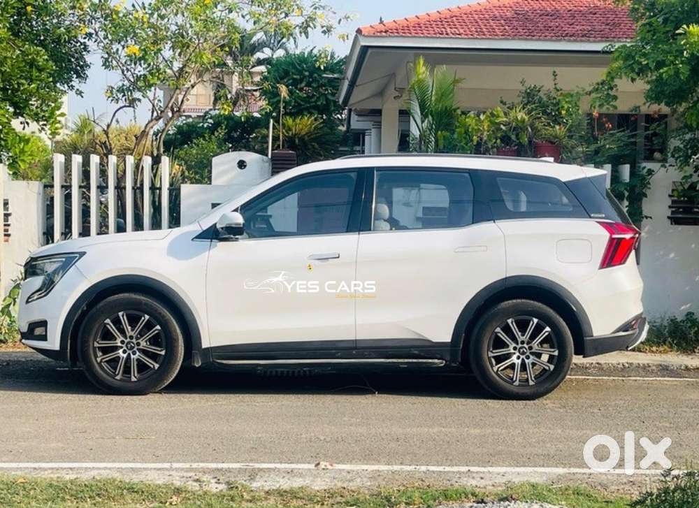 Mahindra Xuv700 2.2 Ax 7 Diesel At Str, 2022, Diesel