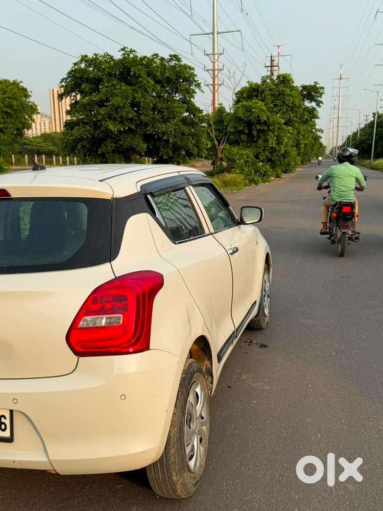 Maruti Suzuki Swift Petrol 2023