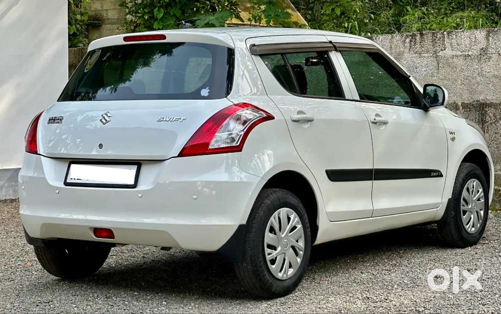 2017 Swift Lxi (o) Petrol Single Owner