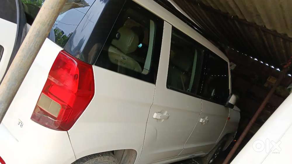 Mahindra Tuv 300 2018 Diesel 130000 Km Driven