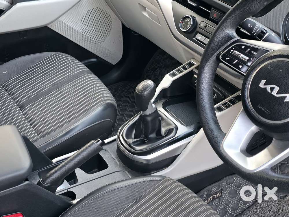 Kia Carens 1.4 Prestige Turbo 7 Str, 2024, Petrol