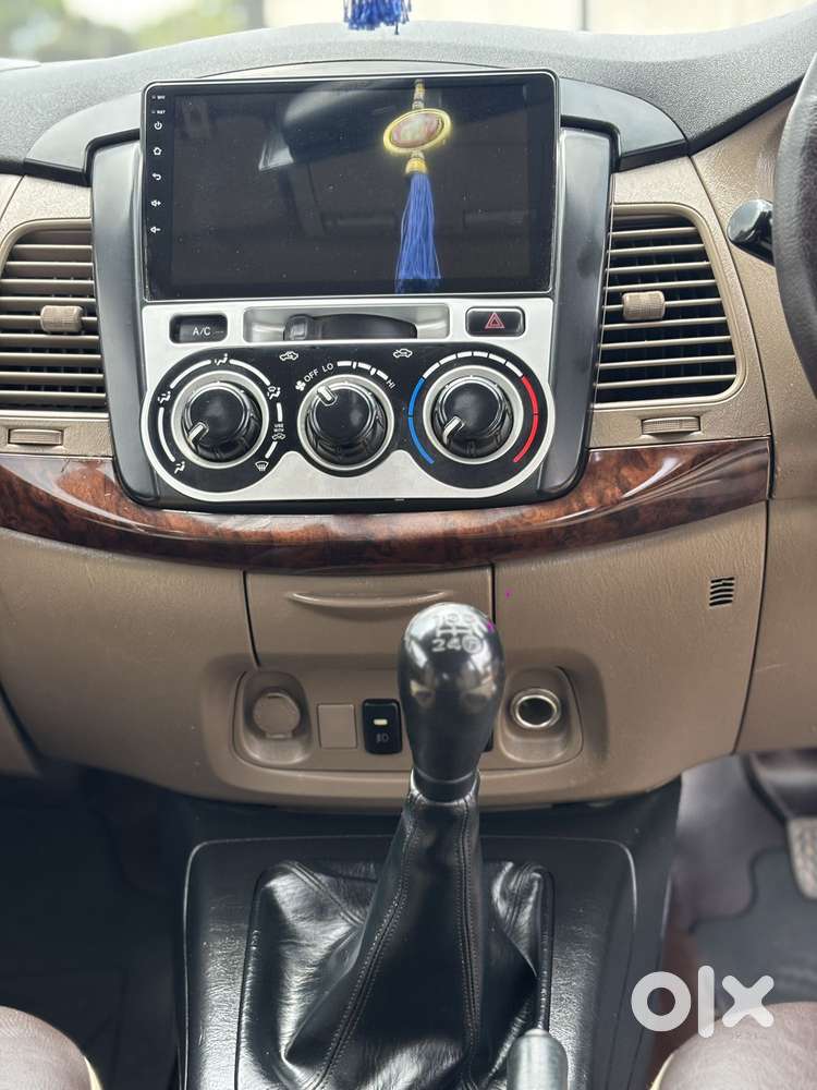 Toyota Innova 2.5 G (diesel) 7 Seater Bs Iv, 2015, Diesel