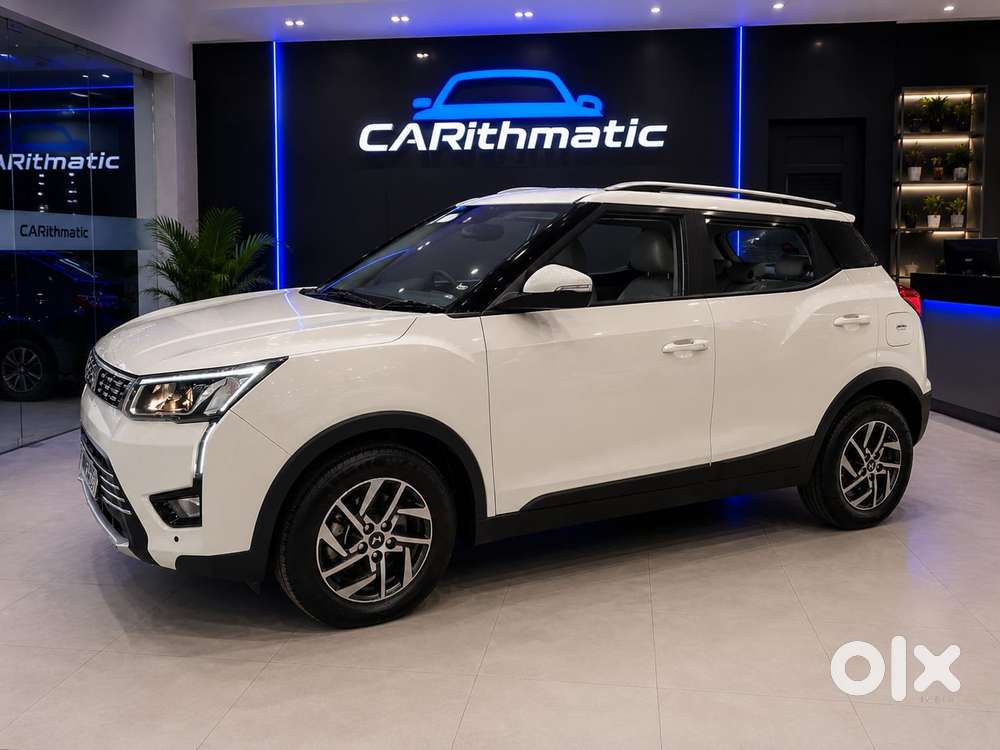 Mahindra Xuv300 1.2 W8 (o) Amt Petrol, 2023, Petrol