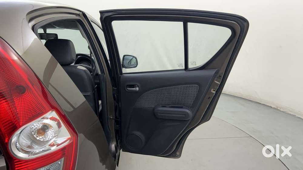 Maruti Suzuki Ritz Vxi, 2013, Petrol