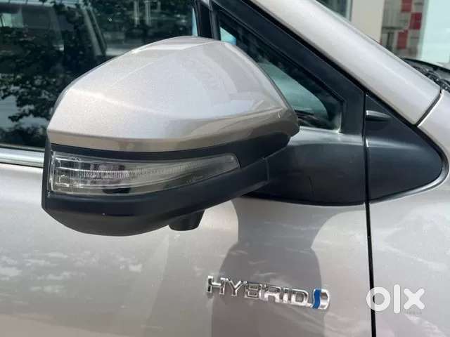 Toyota Innova Hycross 2.0 Zx (o) Hybrid 7 Str, 2024, Petrol