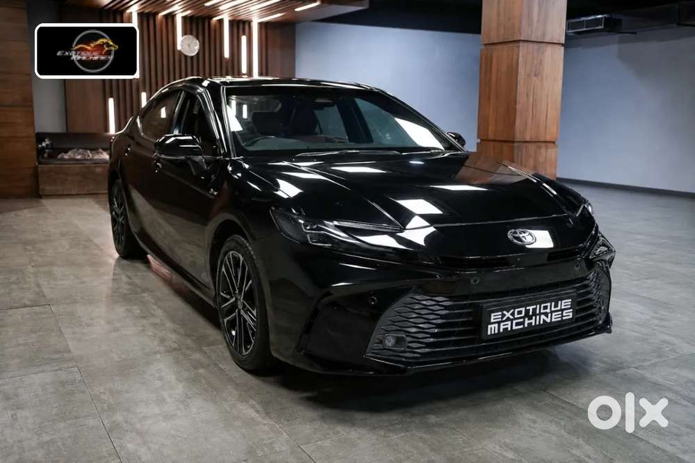 Toyota Camry, 2025, Petrol