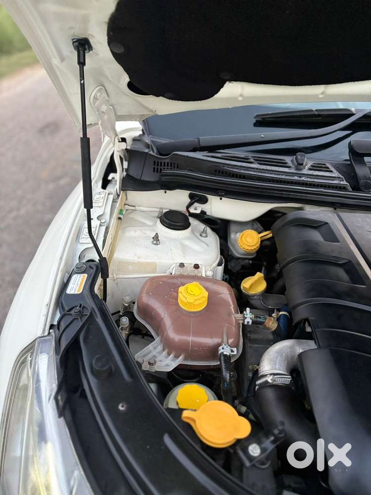 Mahindra Xuv500 2018 Diesel Well Maintained