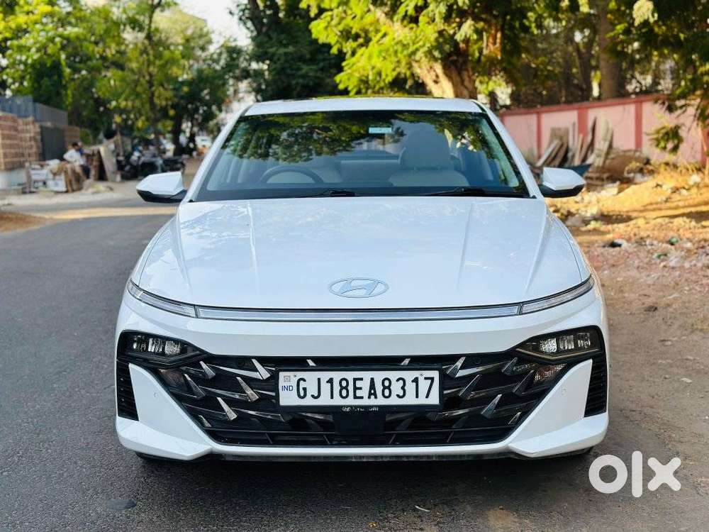 Hyundai Verna 1.5 Sx (o) Vtvt Ivt, 2023, Petrol
