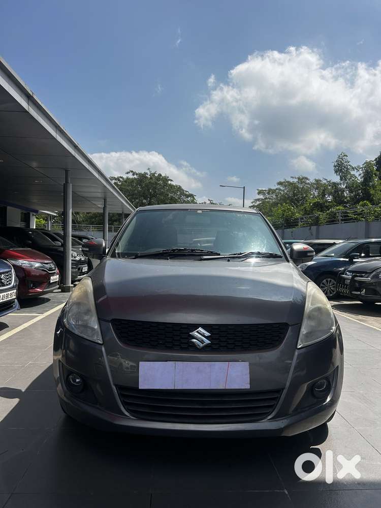 Maruti Suzuki Swift Vvt Zxi, 2014, Petrol