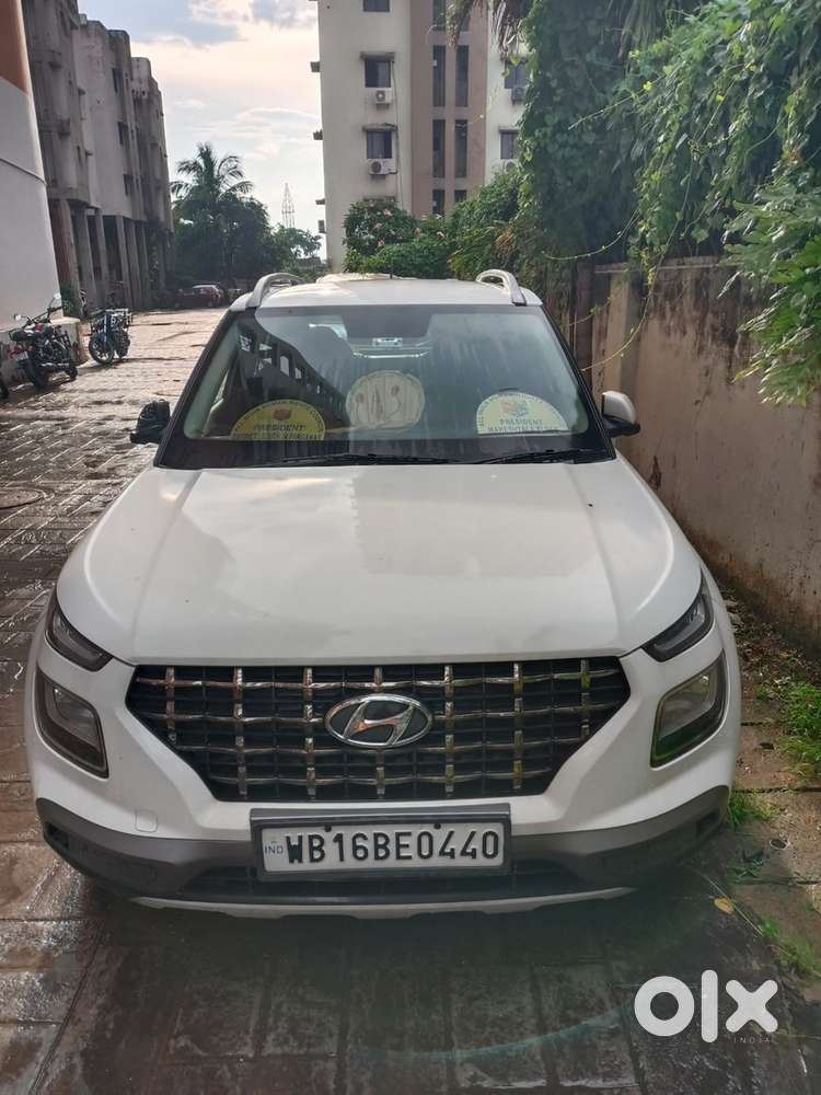 Hyundai Venue Petrol 2021