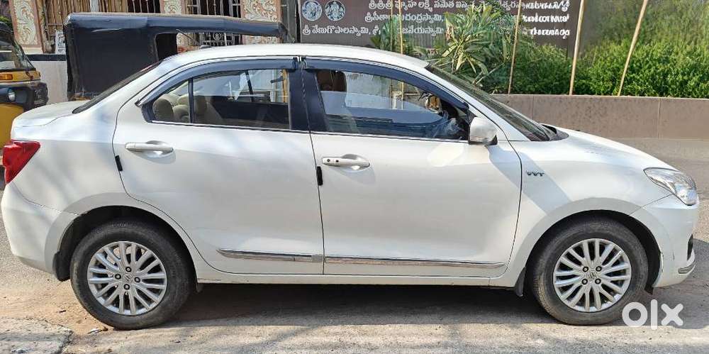 Maruti Suzuki Swift Dzire Zxi + Amt, 2018, Petrol