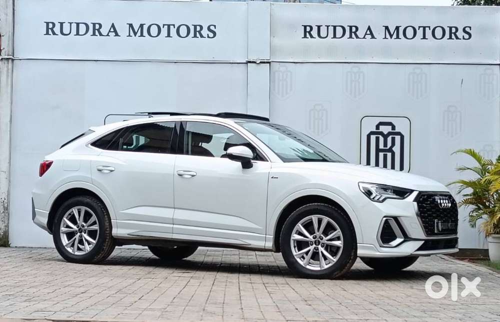 Audi Q3 40 Tfsi Premium Plus, 2025, Petrol