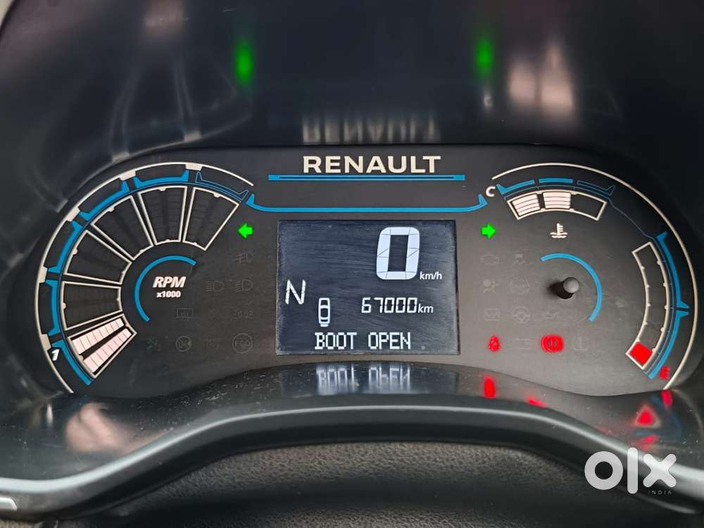 Renault Triber Rxz, 2020, Petrol