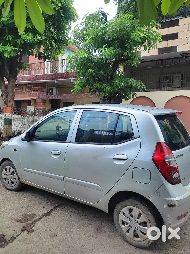 Hyundai I10 Sportz Petrol 2011