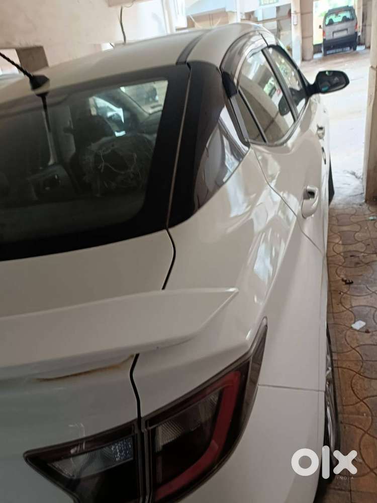 Hyundai Aura 2022 Cng