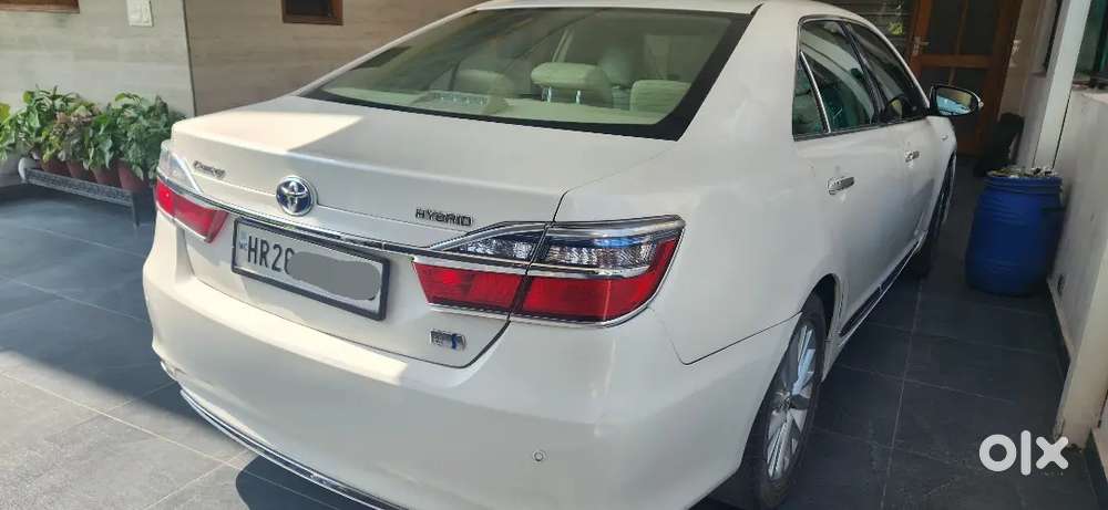 Toyota Camry 2016 Petrol Well Maintained