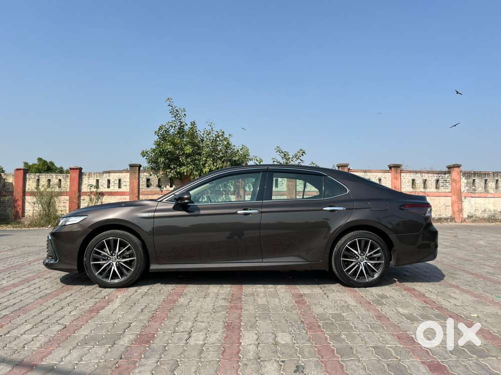 Toyota Camry Hybrid, 2024, Petrol