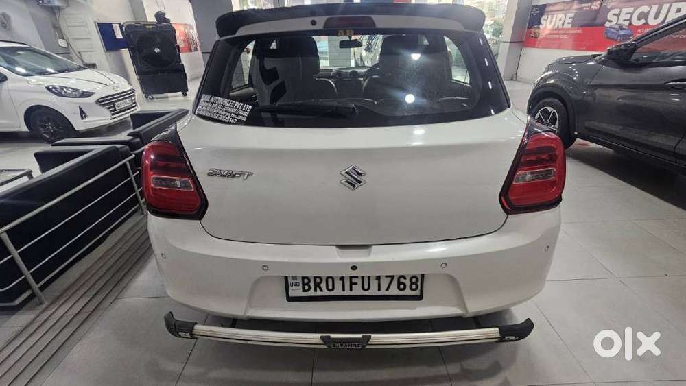 Maruti Suzuki Swift Vvt Zxi, 2022, Petrol
