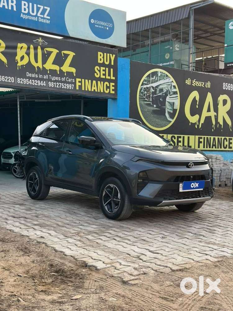 Tata Nexon, 2023, Petrol