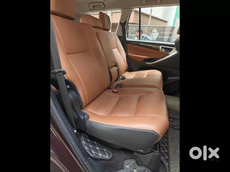 Toyota Innova Crysta [2020-ongoing] 2.4 Gx At 8 Str, 2020, Diesel