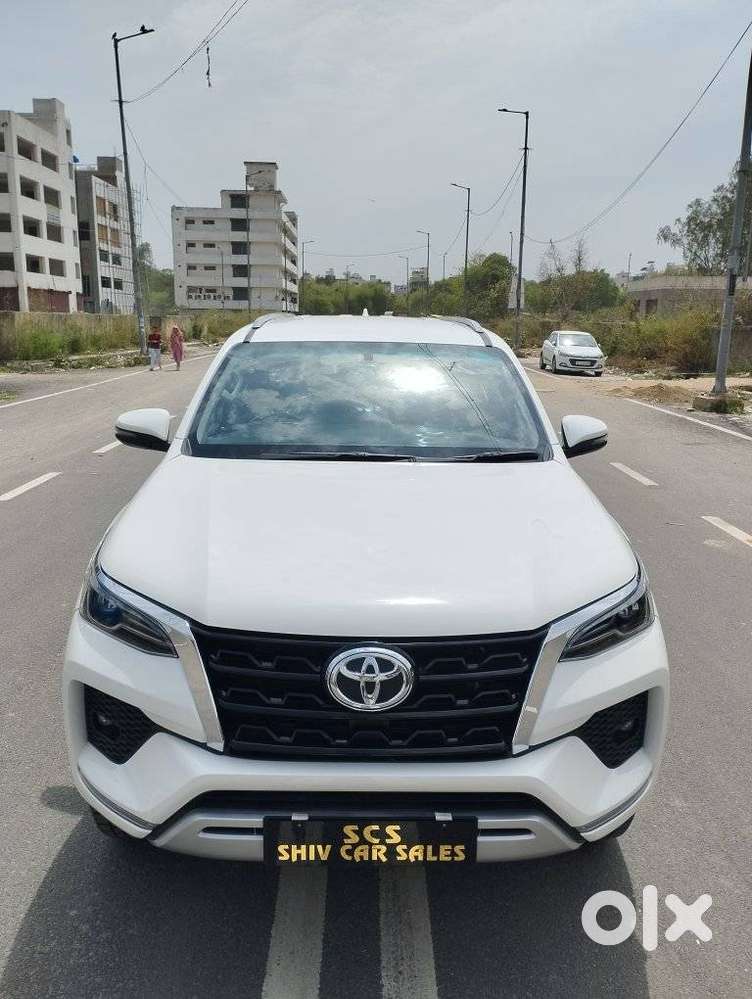 Toyota Fortuner 4x2 At 2.7 Petrol, 2026, Petrol