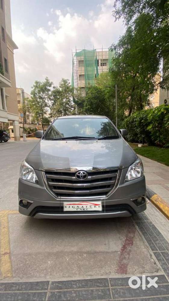 Toyota Innova 2.5 G (diesel) 7 Seater Bs Iv, 2015, Diesel