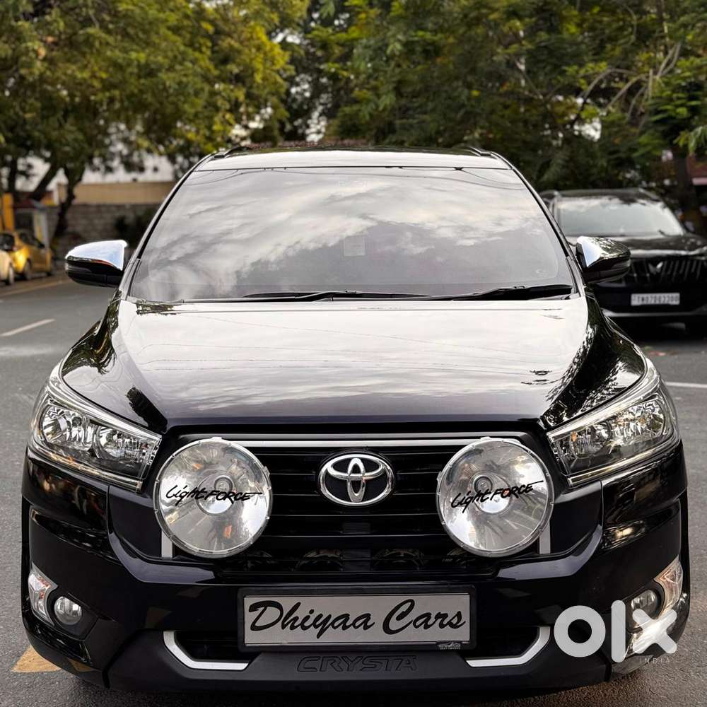 Toyota Innova Crysta 2.4 G Mt, 2023, Diesel
