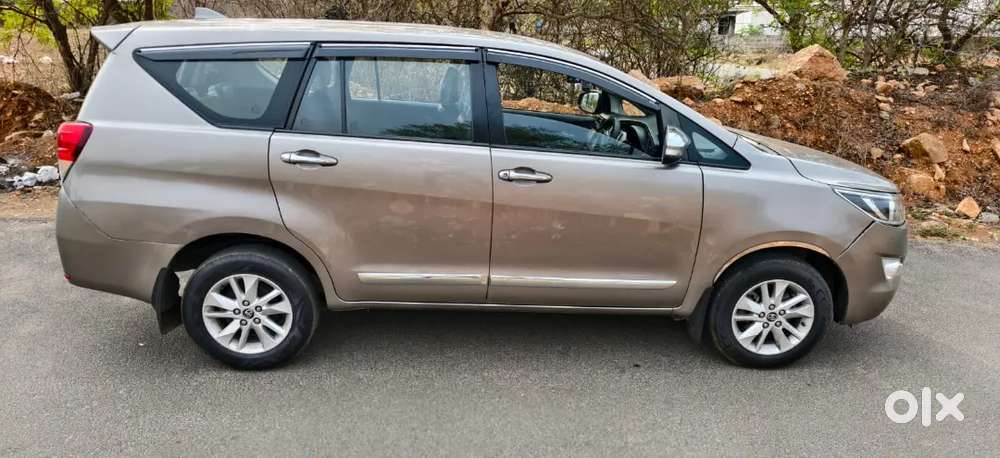 Toyota Innova Crysta 2017