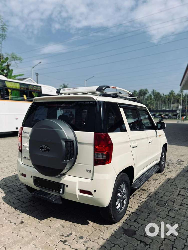 Mahindra Tuv 300 T10, 2018, Diesel