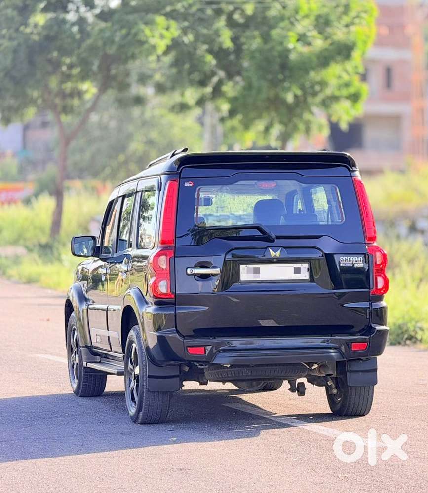 Mahindra Scorpio Classic 2.2 S 11 Mt 7 Str, 2024, Diesel