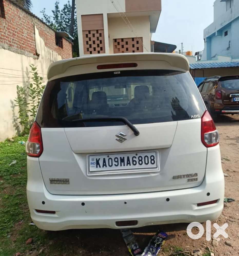 Maruti Suzuki Ertiga 2013 Diesel 180000 Km Driven