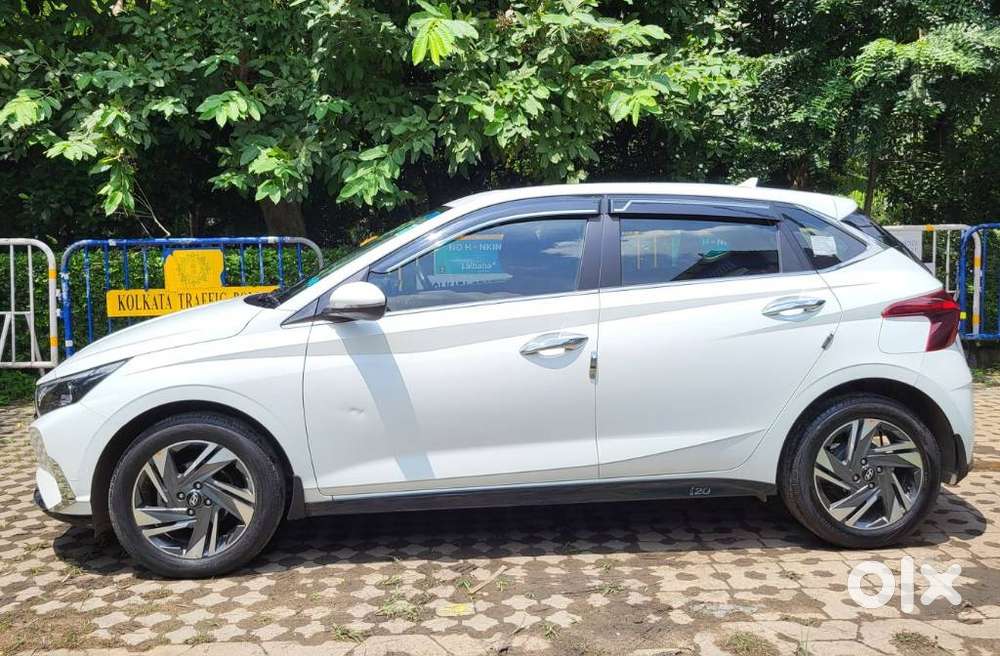 Hyundai New I20 1.2 Asta (o) Mt, 2022, Petrol