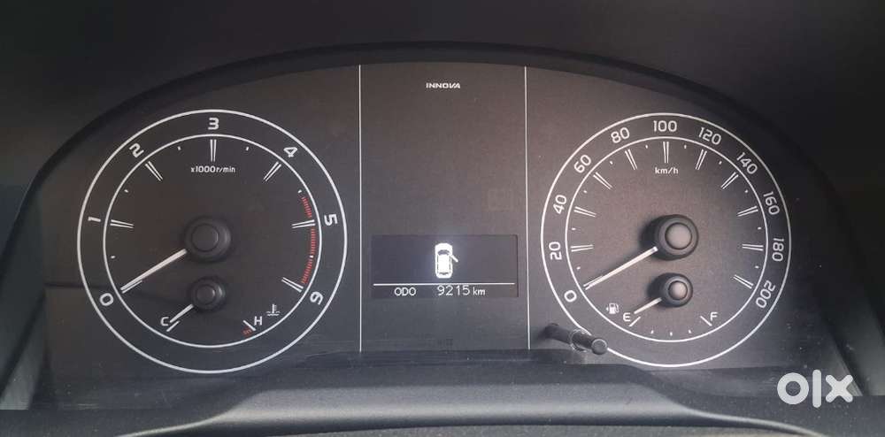 Toyota Innova Crysta 2.4 Gx Mt, 2025, Diesel