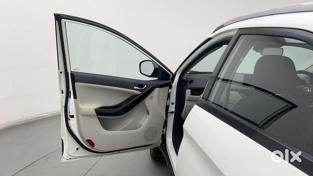 Tata Nexon 1.2 Revotron Xz Plus (s), 2023, Petrol