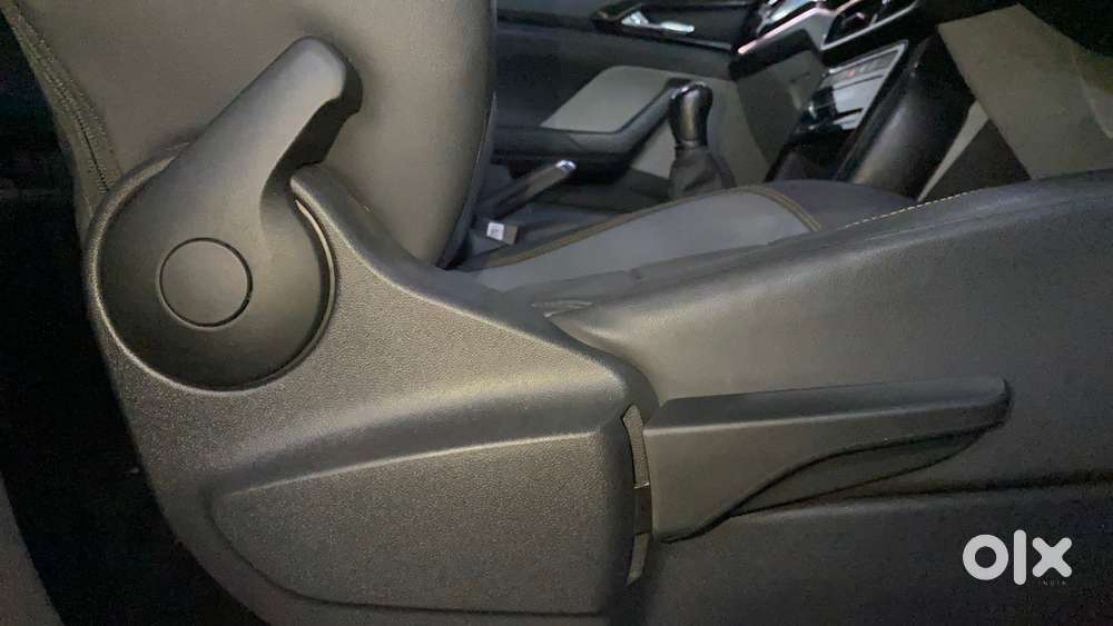 Skoda Kushaq 1.0 Tsi Style, 2022, Petrol