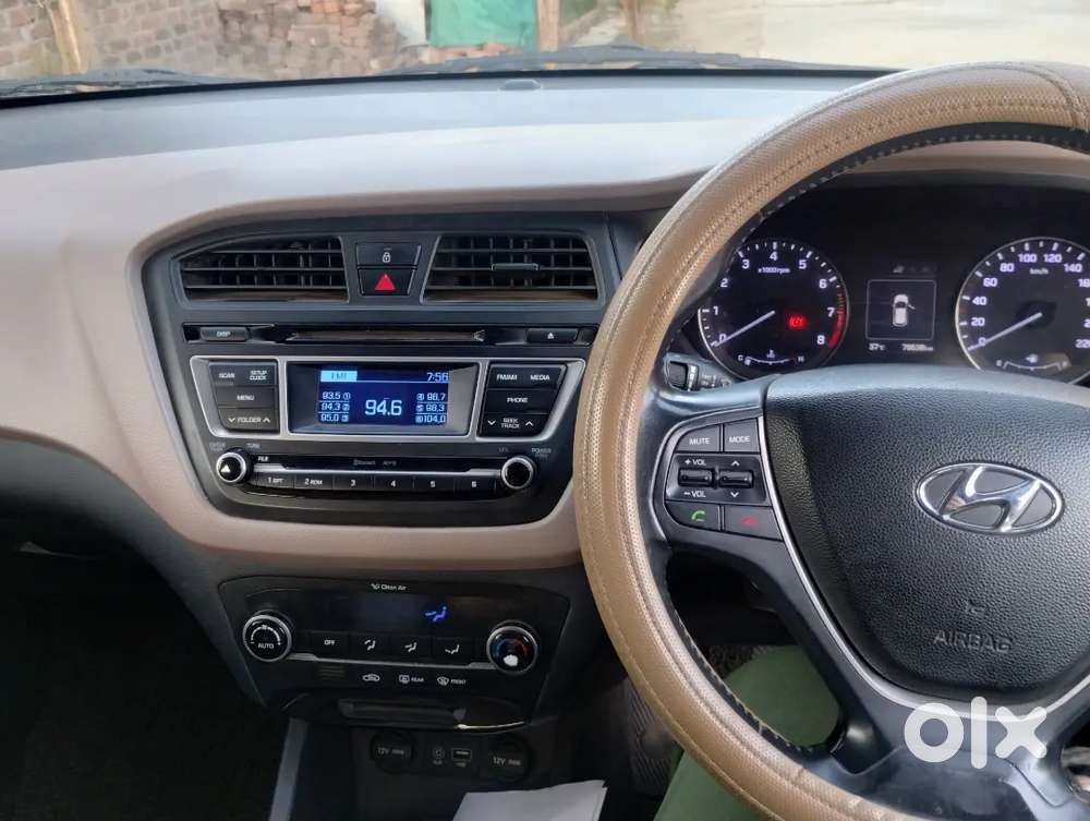Hyundai I20 2015 Cng & Hybrids Well Maintained..