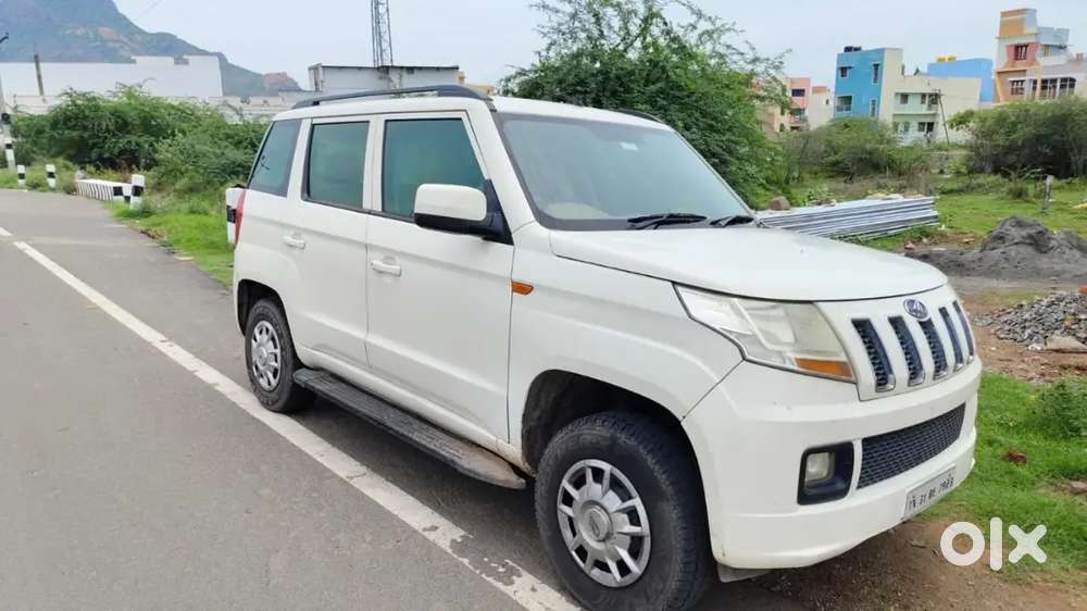 Mahindra Tuv 300 2017 Diesel Well Maintained