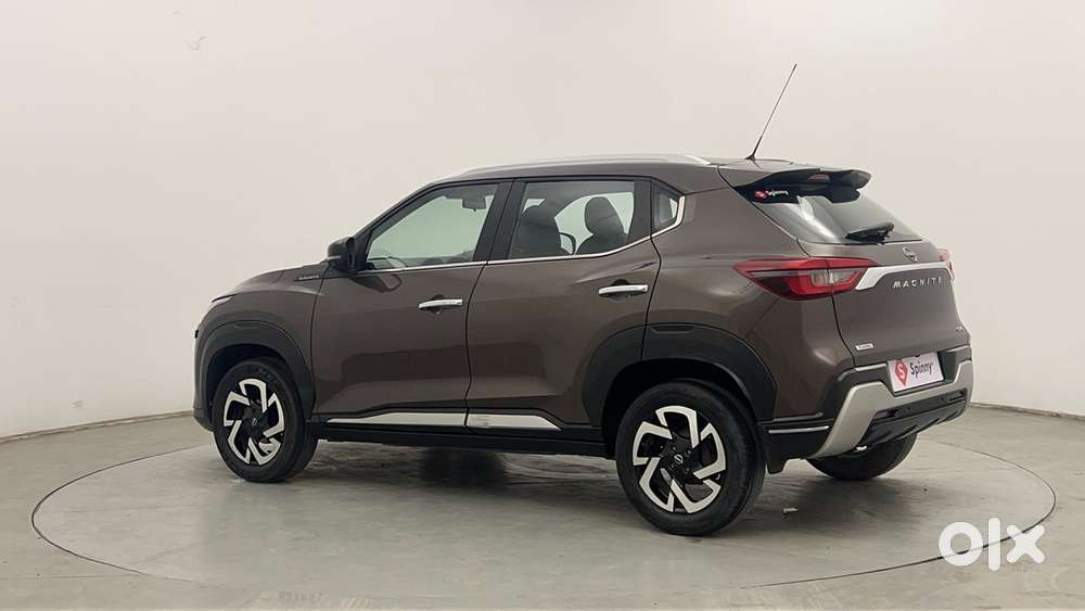 Nissan Magnite 1.0 Xv Premium Turbo Cvt (o), 2021, Petrol