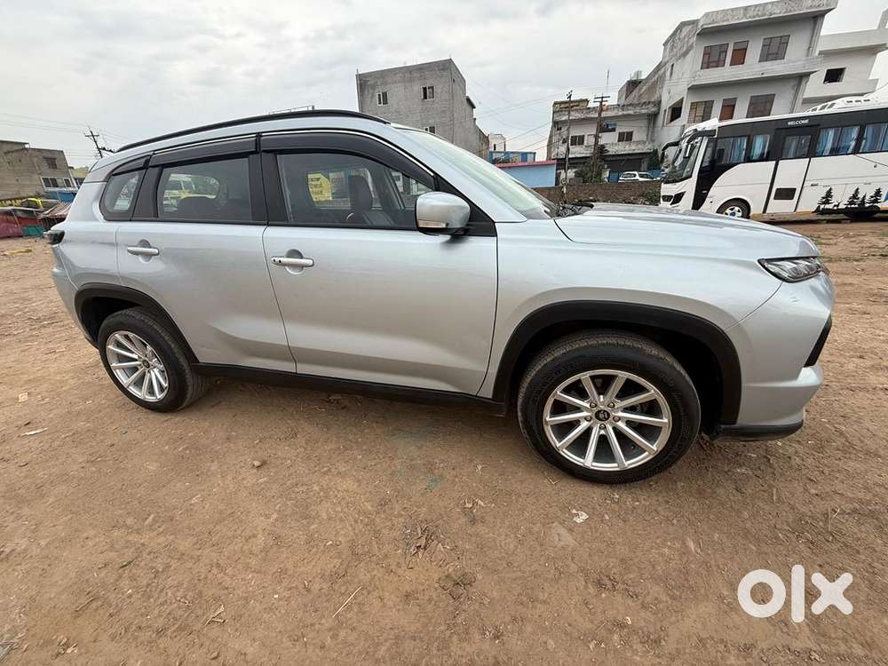 Maruti Suzuki Grand Vitara 2024 Petrol Well Maintained